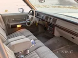Ford Crown Victoria 1998 V8